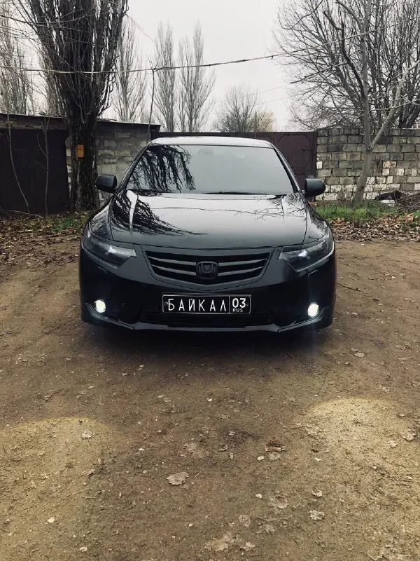Продам хонду аккорд 2008г. в 2.4 types мкпп 6 ст. кузов весь в родном окрасе, машина ездила по бурятии, соль не видела. красились только бампера. машиной владею более 4 лет, за время эксплуатации была замена двс и коробки. гдт, чеки все на руках. масло от замены до замены, каждые 5т. км. оптика стоит от рестайлинга, новые bi-led линзы в фарах и в птф. по салону новые каркасные чехлы, ева ковры, штатная музыка, черный потолок. по технике машина в отс, денег не жалел, своевременное то. любые проверки за ваш счет. машина находится в мариуполе. цена: 1.3 🍋 торг +79496214006 +79025350513 (тг, ватс ап, макс) - фотография - 3
