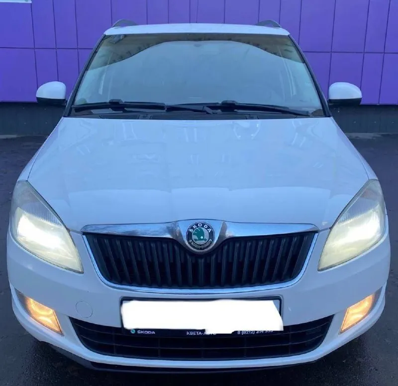 Продам хороший семейный автомобиль! skoda fabia универсал, рестайлинг 2011г. в. пробег 228т. я являю... - фотография