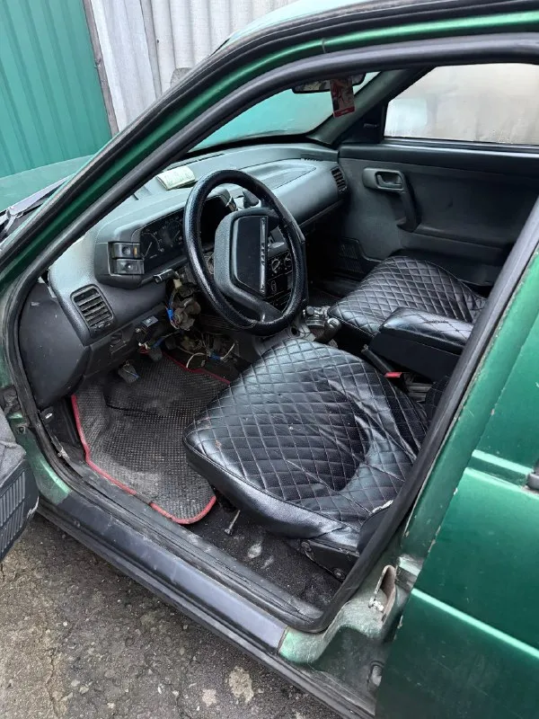 ❗продам ваз 2110❗ ✅город: шахтерск ✅1999 года выпуска ✅ 1.5, карбюратор ✅кпп: механика ✅салон в хорошем состоянии ✅техническая часть авто в хорошем состоянии, лкп в хорошем состоянии, был удар в переднюю часть автомобиля. продажа от собственника, установлен газ и фаркоп все вписано в документы. ✅все vin номера видно отлично. цена: 130.000 руб. очень хороший торг обращаться по номеру телефона +79494608196 (неля) или в лс 390623 пробег, 1999, документы в порядке 📞 звоните: +7(949)4608196 - фотография - 3