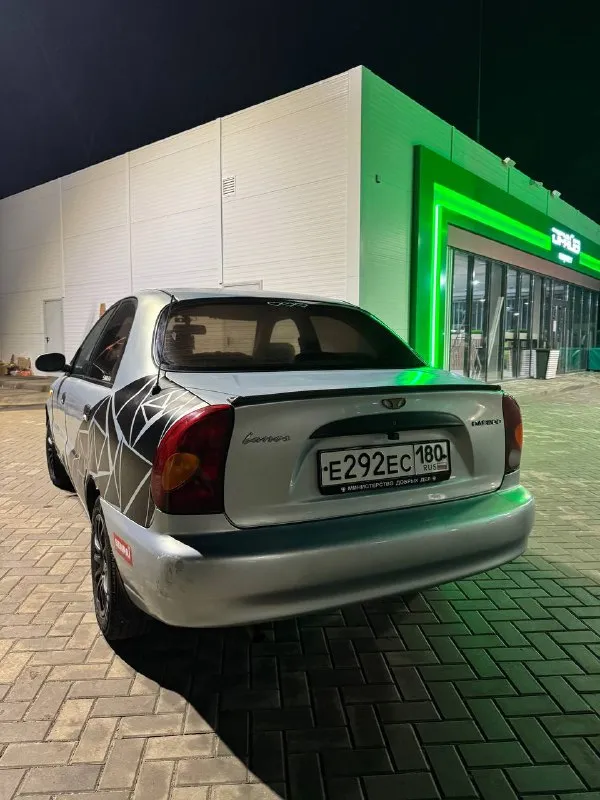Продам свой личный автомобиль daewoo lanos 2005 года мой первый автомобиль, следил и обсуживал бережно и вовремя 1.5 газ/бензин (газ евро2, на газу глохнет) двигатель после капиталки 20.000км назад комплектация se гидроусилитель руля + кондиционер (кондер надо сделать, ролик и ремень новый) обслуживалась только оригинальными запчастями или хорошими аналогами новая зимняя резина 24 года купил неделю назад диски титаны хорошая музыка с сабом на 50 тыс руб штрафов, запретов нет, я хозяин днище, пороги, двери обработаны хороший аккумулятор печка работает есть список, фото что делалось в машине за 1.5 года владения всё покажу и расскажу подробно при осмотре! машина никогда не подводила за 1.5 года, езжу каждый день ходовая, тормоза обслужены, ничего не стучит не гремит есть моменты по кузову машина не идеал! за 200-250 не отдам, с продажей не спешу торг у капота никто не отменял! 365.000р +79494189303 📞 звоните: +7(949)4189303 - фотография - 10