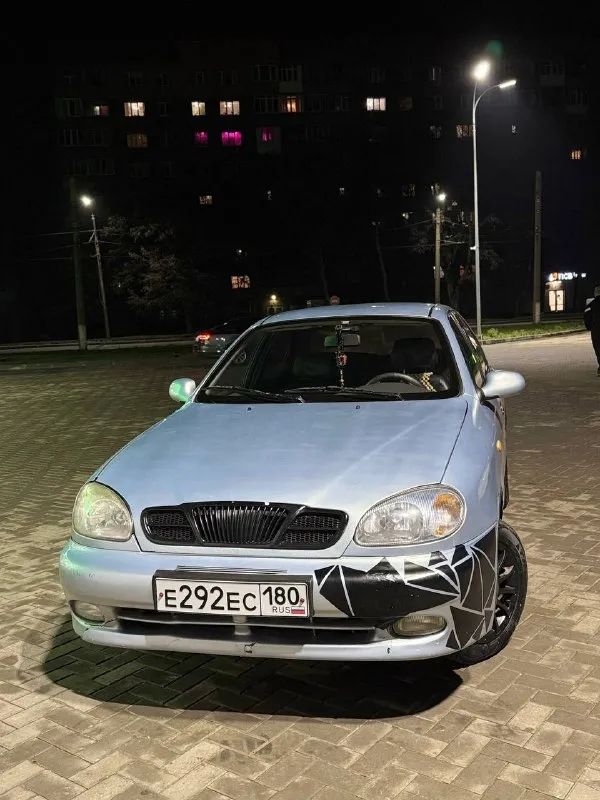 Продам свой личный автомобиль daewoo lanos 2005 года мой первый автомобиль, следил и обсуживал бережно и вовремя 1.5 газ/бензин (газ евро2, на газу глохнет) двигатель после капиталки 20.000км назад комплектация se гидроусилитель руля + кондиционер (кондер надо сделать, ролик и ремень новый) обслуживалась только оригинальными запчастями или хорошими аналогами новая зимняя резина 24 года купил неделю назад диски титаны хорошая музыка с сабом на 50 тыс руб штрафов, запретов нет, я хозяин днище, пороги, двери обработаны хороший аккумулятор печка работает есть список, фото что делалось в машине за 1.5 года владения всё покажу и расскажу подробно при осмотре! машина никогда не подводила за 1.5 года, езжу каждый день ходовая, тормоза обслужены, ничего не стучит не гремит есть моменты по кузову машина не идеал! за 200-250 не отдам, с продажей не спешу торг у капота никто не отменял! 365.000р +79494189303 📞 звоните: +7(949)4189303 - фотография - 4