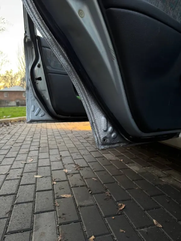 Продам свой личный автомобиль daewoo lanos 2005 года мой первый автомобиль, следил и обсуживал бережно и вовремя 1.5 газ/бензин (газ евро2, на газу глохнет) двигатель после капиталки 20.000км назад комплектация se гидроусилитель руля + кондиционер (кондер надо сделать, ролик и ремень новый) обслуживалась только оригинальными запчастями или хорошими аналогами новая зимняя резина 24 года купил неделю назад диски титаны хорошая музыка с сабом на 50 тыс руб штрафов, запретов нет, я хозяин днище, пороги, двери обработаны хороший аккумулятор печка работает есть список, фото что делалось в машине за 1.5 года владения всё покажу и расскажу подробно при осмотре! машина никогда не подводила за 1.5 года, езжу каждый день ходовая, тормоза обслужены, ничего не стучит не гремит есть моменты по кузову машина не идеал! за 200-250 не отдам, с продажей не спешу торг у капота никто не отменял! 365.000р +79494189303 📞 звоните: +7(949)4189303 - фотография - 7