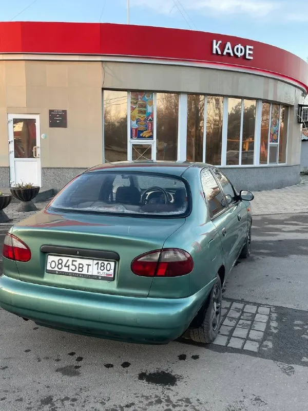 Цена 280.000 рублей продается деу ланос 2008 года выпуска с двигателем объемом 1,5 литра. автомобиль находится в регионе 180 и находится в собственности у владельца. за последний год выполнена полная капитализация двигателя с заменой поршневых колец и вкладышей, проведен ребилд головки блока цилиндров, осуществлена промывка системы охлаждения, заменены радиатор печки и основной радиатор. вся подвеска и тормозная система полностью обновлены, а также заменены все четыре ступичные подшипника. в ходе обслуживания заменены датчики дад и холостого хода. кузов автомобиля в отличном состоянии, без признаков гниения, лакокрасочное покрытие в хорошем состоянии, имеются лишь незначительные рыжики, обусловленные возрастом. в комплекте предоставляются два комплекта резины. автомобиль находится в хорошем техническом и эстетическом состоянии, готов к эксплуатации. г. донецк номер для связи : +79490778592 📞 звоните: +7(949)0778592 - фотография - 6