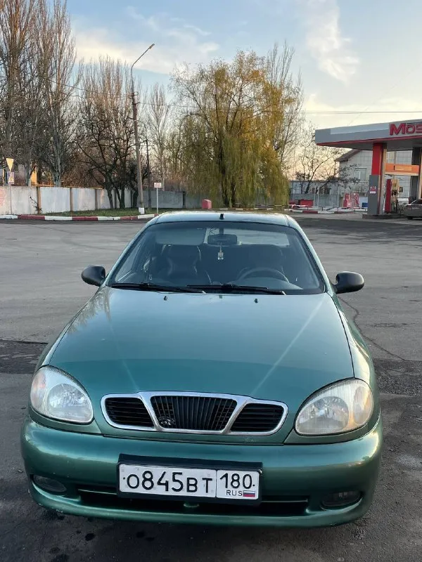 Цена 280.000 рублей продается деу ланос 2008 года выпуска с двигателем объемом 1,5 литра. автомобиль находится в регионе 180 и находится в собственности у владельца. за последний год выполнена полная капитализация двигателя с заменой поршневых колец и вкладышей, проведен ребилд головки блока цилиндров, осуществлена промывка системы охлаждения, заменены радиатор печки и основной радиатор. вся подвеска и тормозная система полностью обновлены, а также заменены все четыре ступичные подшипника. в ходе обслуживания заменены датчики дад и холостого хода. кузов автомобиля в отличном состоянии, без признаков гниения, лакокрасочное покрытие в хорошем состоянии, имеются лишь незначительные рыжики, обусловленные возрастом. в комплекте предоставляются два комплекта резины. автомобиль находится в хорошем техническом и эстетическом состоянии, готов к эксплуатации. г. донецк номер для связи : +79490778592 📞 звоните: +7(949)0778592 - фотография - 8