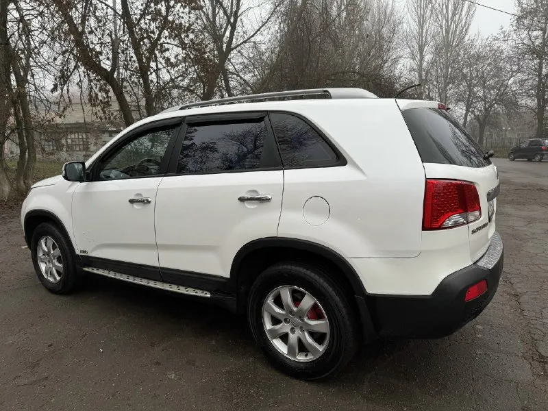 Продаю kia sorento пробег: 283т, на 240т замена двигателя на новый год выпуска: 2011 двигатель: 2.4... - фотография