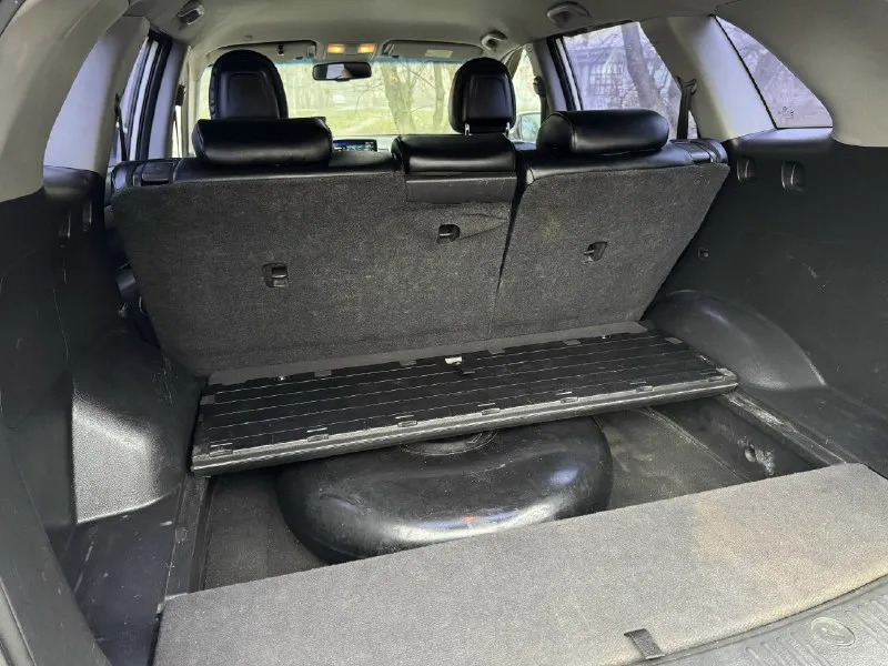 Продаю kia sorento пробег: 283т, на 240т замена двигателя на новый год выпуска: 2011 двигатель: 2.4 бензин коробка: автомат привод: полный автомобиль полностью обслуженный. всё работает в штатном режиме, без запотевания, cтуков и т. д. стоит (не вписано), магнитола teyse cc3 bi-led салон в прекрасном состоянии, круиз контроль, климат контроль. более подробную информацию предоставлю по телефону. +79493790762 александра цена 1,3млн город донецк 📞 звоните: +7(949)3790762 - фотография - 5