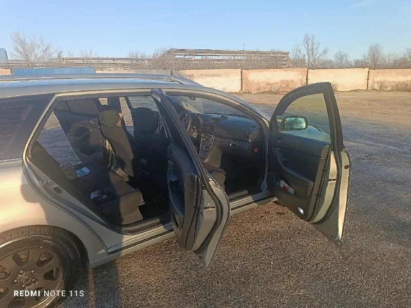 Продам от собственника toyota avensis 2004 года 1,8 бензин/газ мкпп. пробег:178500 км. я один хозяин в стс и птс. газ установили в прошлом году, но езжу на бензине. газ и прицепное вписан в стс. эксплуатация бережная. масло с фильтрами, свечи, передние торм. диски и колодки и задние колодки 1500 км. назад поменяны. все стекла родные, не бита и не крашена, вся в заводе. мульти руль, подогрев заднего стекла, зеркал и сидений, abs, esp, блочок для блютуз и флеш карт, подсоединён в штатный разъем магнитолы, оптика линзованая с завода, складывание зеркал, климат контроль,4 электростеклоподъемника, резина зима и лето, ковры зима и лето, два ключа. авто в идеальном состоянии, таких мало осталось. цена: 995000 тыс. руб. торг. макеевка. тел :+79493179027,там же telegram, max. 📞 звоните: +7(949)3179027 - фотография - 4