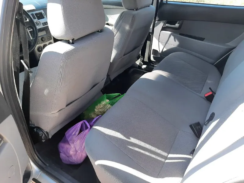 Автор ваз приора люкс se 2012 год в отличном состоянии!!!! не чего не варилось все родное что устанавливал завод !!! !автомобиль на полном рабочем ходу ! ходовая все отлично ! не стучит не грымит ! двигатель всё отлично!уровень масла от замены до замены? все нормально! кондиционер работает исправно и отлично 👍!! подогрев сидений спинок, музыка работает флешка диск, блитуз громкая связь, машина обработана з завода на антикорозийность, бешшумка по дверям и кузову ! новые ролики грм ремень помпа, за машиной был очень аккуратный уход ! зимой выезжал очень редко, заводская тонировка стёкол с зеленинкой, , абс тормозной системы!! двигатель резвый шустрый и экономный ! без капризов, от 4 до 5литров на 100 км пробега ! по этим ценам на бензин, машинка хозяйская, экономная, доступная по ценам и запчастям, подогрев стёкол зад перед и боковых зеркал !!! авто включения света, датчик дождя с камерой, две подушки безопасности, электро привод руля, центральный замок сигнализация, двига 📞 звоните: +7(949)4259538 - фотография - 9