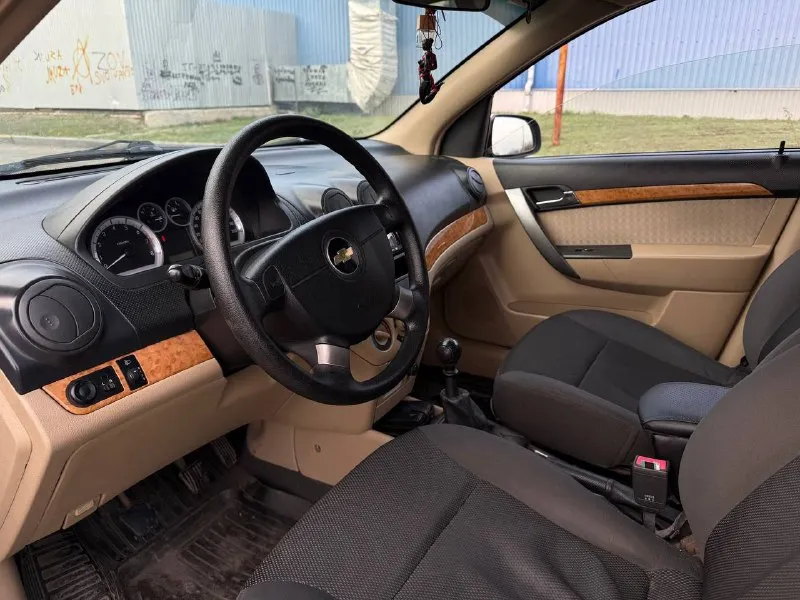 Продаётся chevrolet aveo 1.6 цена: 575 000 основные характеристики: год выпуска: 2008 пробег: 177 00... - фотография