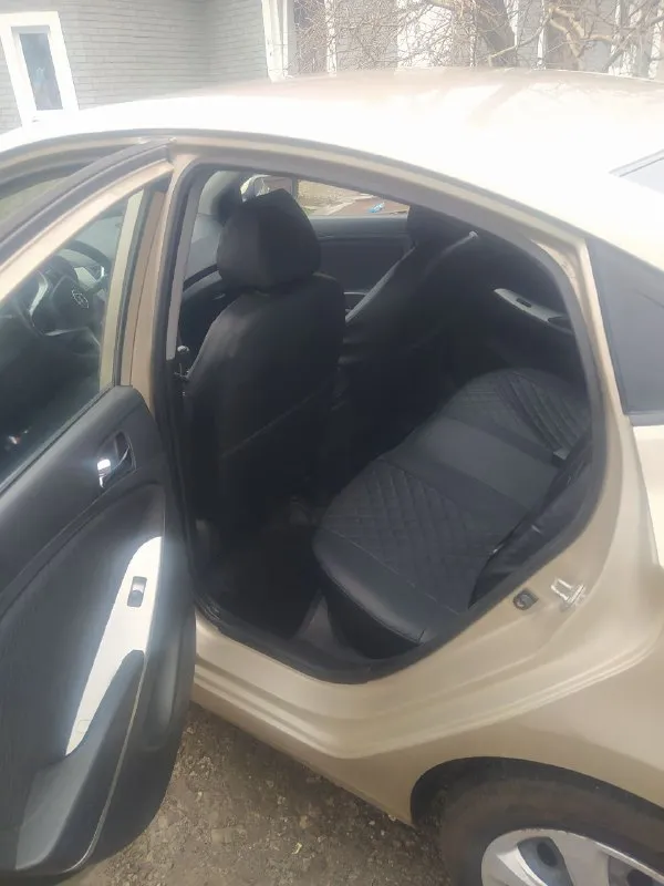 Продам hyundai accent, год выпуска 2012. один хозяин, собственник. двигатель 1,4. кпп: механика. пробег 208 тысяч. есть газ, внесён в птс. без дтп. цена 600 000 ₽. возможен торг +79493670890 📲 tg: андрей 3017 📞 звоните: +7(949)3670890 - фотография - 7