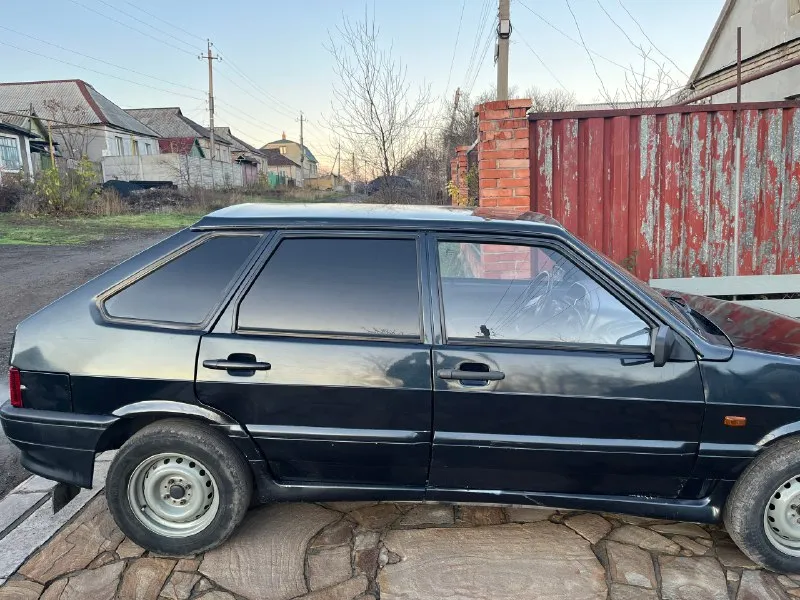 Продам ваз 2114 цена: 220000 2008 год 1,6(81 л. с.) по птс 2 владельца по факту 1 (отец и дочка) машина в отличном техническом состоянии не троит, не дымит коробка переключается без хрустов, все передачи на месте по кузову в отличном состоянии (стаканы лонжероны без рыжиков, днище пороги без единой дырки) стоит простенькая музыка, два стеклоподъемника, магнитола с блютузом, центральный замок и сигнализация с документами полный порядок осмотр г. луганск все вопросы +7 (959) 124-34-14 📞 звоните: +7(959)1243414 - фотография - 2