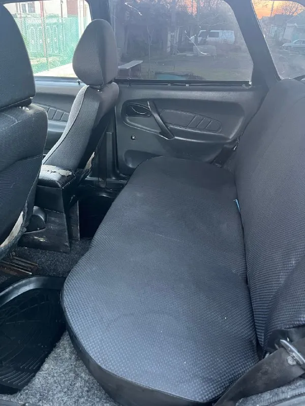 Продам ваз 2114 цена: 220000 2008 год 1,6(81 л. с.) по птс 2 владельца по факту 1 (отец и дочка) машина в отличном техническом состоянии не троит, не дымит коробка переключается без хрустов, все передачи на месте по кузову в отличном состоянии (стаканы лонжероны без рыжиков, днище пороги без единой дырки) стоит простенькая музыка, два стеклоподъемника, магнитола с блютузом, центральный замок и сигнализация с документами полный порядок осмотр г. луганск все вопросы +7 (959) 124-34-14 📞 звоните: +7(959)1243414 - фотография - 6