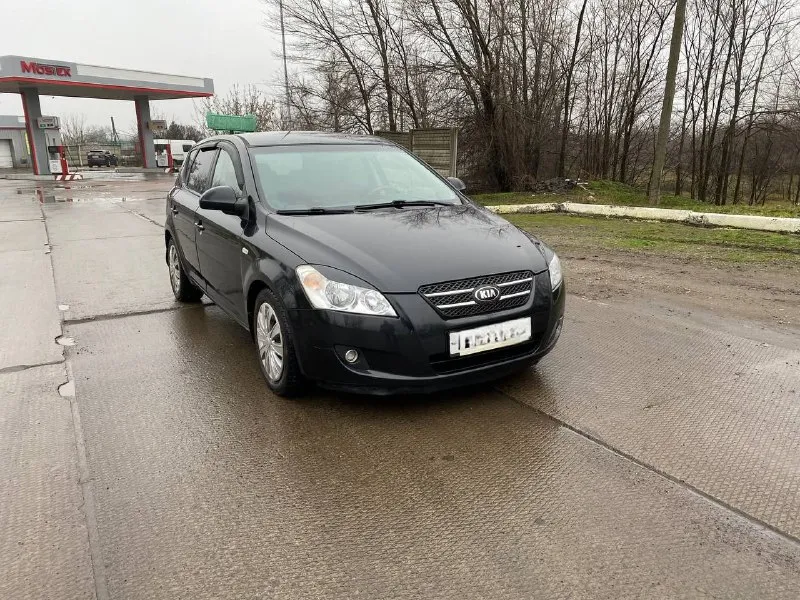 Продам kia ceed 2008год мотор 2.0 газ/бензин коробка автомат(aisin), пробег 167 тысяч км (оригинальный) цена 730₽ автомобиль в полной комплектации,3 ключа и сервисная книжка
Сигнализация
Датчик дождя света
﻿﻿Подогрев сидений, руля
﻿﻿Парктроники
Климат контроль 2-х зонный
﻿﻿Музыка aux/cd/usb/
Один владелец, зеленая автотека без дтп и выплат, гаражное хранение, авто в хорошем обслуженном состоянии в коробке масло меняется каждые 30 тыс, всё имеется для комфотрной езды, покупкой будете довольны!! Двигатель коробка и ходовая часть без нареканий и без посторонних шумов все работает в штатном режиме так как и должно работать салон чистый не прокуренный, документы в порядке без штрафов запретов и каких либо ограничений переоформление в мрэо (могу присутствовать )все остальные вопросы по тел +79494936731, находиться в макеевке, торг уместен - фотография - 1