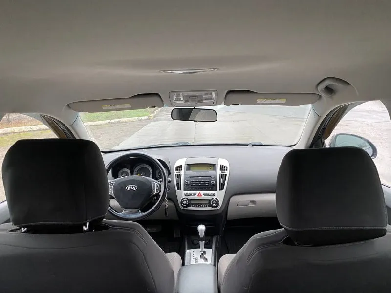Продам kia ceed 2008год мотор 2.0 газ/бензин коробка автомат(aisin), пробег 167 тысяч км (оригинальный) цена 730₽ автомобиль в полной комплектации,3 ключа и сервисная книжка
Сигнализация
Датчик дождя света
﻿﻿Подогрев сидений, руля
﻿﻿Парктроники
Климат контроль 2-х зонный
﻿﻿Музыка aux/cd/usb/
Один владелец, зеленая автотека без дтп и выплат, гаражное хранение, авто в хорошем обслуженном состоянии в коробке масло меняется каждые 30 тыс, всё имеется для комфотрной езды, покупкой будете довольны!! Двигатель коробка и ходовая часть без нареканий и без посторонних шумов все работает в штатном режиме так как и должно работать салон чистый не прокуренный, документы в порядке без штрафов запретов и каких либо ограничений переоформление в мрэо (могу присутствовать )все остальные вопросы по тел +79494936731, находиться в макеевке, торг уместен - фотография - 8