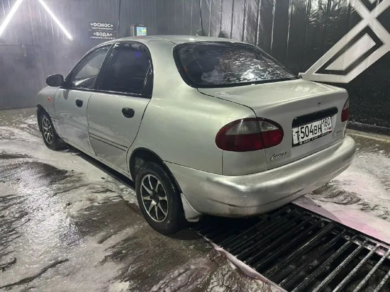 Продам ланос, на полном ходу 2004 год, мотор 1.5, 86 сил газ/бензин по мотору нормально все, коробка в порядке, ходовая часть тоже мотор капиталился 50 тыс назад установлен евро 4 стоит простая музыка находится в городе макеевка, червоногвардейский район цена: 180 торг обращаться по телефону: +79493871156 📞 звоните: +7(949)3871156 - фотография - 4
