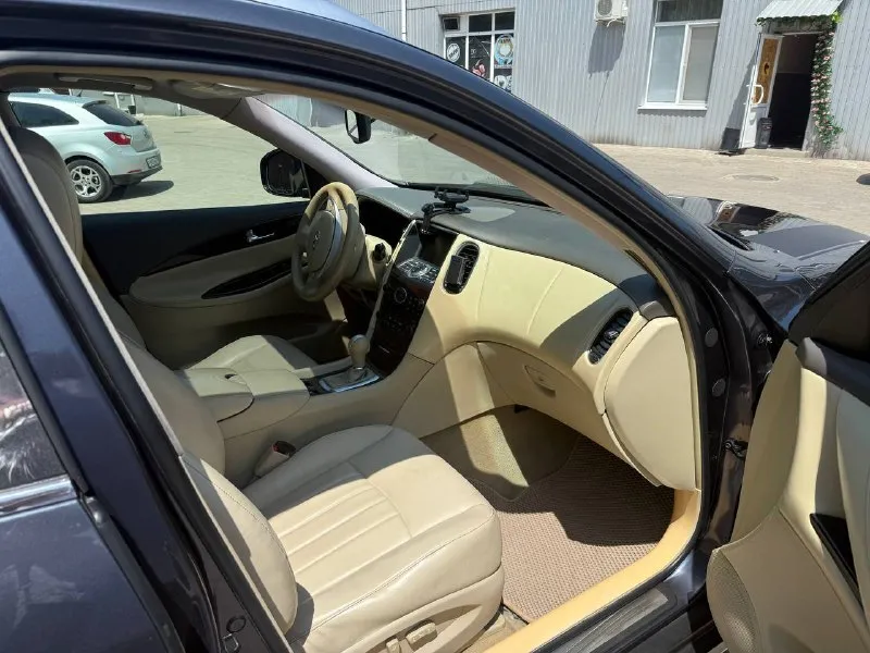 📢 срочно продам или обмен на skoda octavia (а7), возможна доплата в любую сторону. ✅автомобиль premium-класса: infinity ex35 объем:v6, 3,5 л, 302л. с. бензин ✅год:2008 (в рф с 12.2022г) автотека зеленая, электронный птс ✅пробег:150 т. км. (!) подтвержден, все «детские» болячки устранены (металлизированные прокладки и датчик давления масла от mitsubishi) ✅полный привод, 5-ст работает в штатном режиме не дергает, не пинает! ✅ замена масла двс каждые 5т. км. ✅описание: машина полностью обслужена и не основная в семье (для удовольствия). кузов без ржавчины, близок к идеалу. сейчас осталась без гаража - жалко любимицу! ✅богатая комплектация: электропривод сидений, руля и зеркал, память руля и сиденья водителя, люк, подогревы, камеры 360, датчик света, бесключевой доступ, старт/стоп, климат-и круиз-контроль, звук bose, led оптика, мультируль, парктроники, bluetooth, aux и т. д. ✅цена: снижена, пока не продан интересующий вариант - 1,25 ( на обмен 1,35) ✅контакт 📲 tg: @vedix 📞 звоните: +7(949)3707252 - фотография - 6