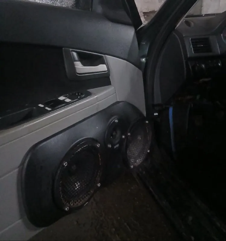 Цена - 250000 город:донецк марка/модель: ваз приора год выпуска : 2011 пробег: 330000 двигатель: 1.6 л. 98л. с тип кпп:мкпп описание:машина технически в отличном состоянии после капиталки, отьездил 50-60к коробка новая отьездила так же 50-60 прошитая+проточка. из недостатков : нужно менять грм, скоро менять масло необходимо занятся салоном а именно дверными картами не успел доделать минимум рыжиков на стыках, небольшие вмятины по кузову остальное в лс, торг или обмен уместен 79064265925 тг 📲 tg: воин 🇷🇺 📞 звоните: +7(906)4265925 - фотография - 2