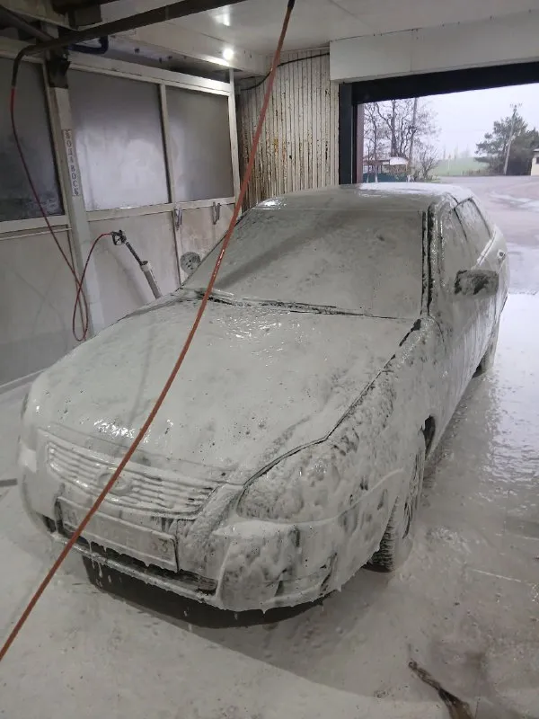 Цена - 250000 город:донецк марка/модель: ваз приора год выпуска : 2011 пробег: 330000 двигатель: 1.6 л. 98л. с тип кпп:мкпп описание:машина технически в отличном состоянии после капиталки, отьездил 50-60к коробка новая отьездила так же 50-60 прошитая+проточка. из недостатков : нужно менять грм, скоро менять масло необходимо занятся салоном а именно дверными картами не успел доделать минимум рыжиков на стыках, небольшие вмятины по кузову остальное в лс, торг или обмен уместен 79064265925 тг 📲 tg: воин 🇷🇺 📞 звоните: +7(906)4265925 - фотография - 6