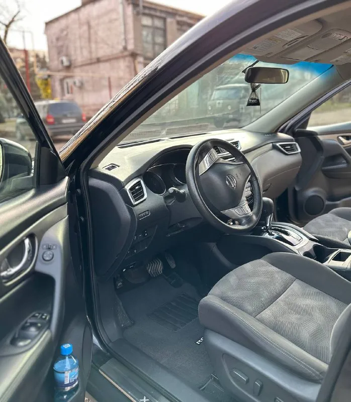 Nissan rogue 2016 надёжный японец двигатель 2.5 ( 171 л. с ) бензин | газ ( вписан в птс ) коробка автомат пробег 107000 км бесключевой доступ запуск с кнопки start | stop 4 стеклоподъёмника электро зеркала электрорегулировки водительского сидения 2-х зонный климат контроль круиз контроль мультируль беспроводная связь bluetooth бортовой компьютер обогрев заднего стекла режимы sport | eco abs | esp разъемы usb | aux | 12v камера заднего вида датчики давления шин датчик света bi-led модули ( очень хороший свет ) дневные ходовые огни противотуманные фары рейлинги диски r17 2 комплекта резины лето/зима 2 комплекта ковриков лето/зима собственник. владею авто 5 лет. родной пробег. в машине работает абсолютно всё. самый надёжный мотор в линейке. на газу эксплуатировалась только во времена сложностей с наличием бензина. машина очень резвая по сравнению с 2-х литровыми версиями цена: 1.750.000 разумный торг у капота. енакиево. +79493386613 феникс и телеграмм 📲 tg: @position_el 📞 звоните: +7(949)3386613 - фотография - 8