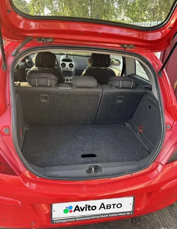 Opel corsa d, 2007 год, робот, пробег 208.000км 2 подушки безопасности ﻿кондиционер работает отлично, недавно заправлен ﻿усилитель руля ﻿электропривод и обогрев зеркал ﻿регулировка сиденья водителя по высоте ﻿электростеклоподьёмники -центральный замок -иммобилайзер ﻿штатная аудиоподготовка 4 динамика антенна, магнитола с экраном и возможностью подключить камеру заднего вида ﻿регулировка передних ремней безопасности по высоте -полноразмерное запасное колесо-стальной диск -обогрев передних сидений немецкая сборка по кузову есть косяки, машина не новая, все видно на фото ходовка сделана пару дней назад, ничего не стучит, не гремит, новый генератор новая зимняя резина на литых оригинальных дисках 550.000р торг +79498181303 📞 звоните: +7(949)8181303 - фотография - 8