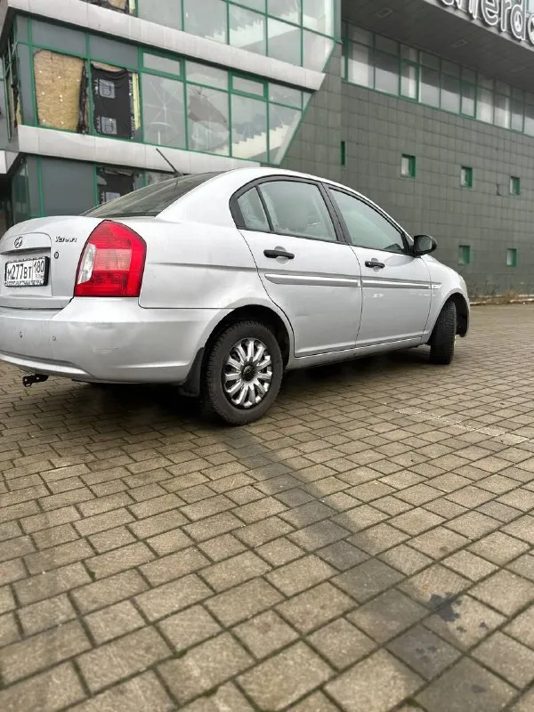 Hyundai accent (verna) год выпуска: 2007 тип кпп: механическая объем двигателя: 1.4 литра тип топлива: бензин пробег: 173 000 км цена:💥 440 000 ₽💥 дополнительная информация: кондиционер парктроники технически в отличном состоянии по кузову без ржавчины 📞 🇷🇺 +79495093428 - фотография - 3