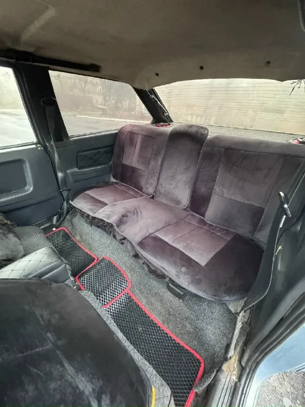 ✅автомобиль: ваз 2113 ✅год: 2005 ✅пробег: 145000 ✅объем: 1.5 ✅цена: 220000 ✅контакты: 89490386929 89832541311 (телеграмм) осмотр макеевка владею третий год мотор 1.5 чувствует себя отлично коробка включается без хруста новое сцепление, привода стоит кородкоходная кулиса переключения передач новая ходовка вкруг (стойки, шаровые, опорные подшипники, ступичные подшипники) задняя подвеска поднята стульчиками примерно на 20мм новый радиатор охлаждения с новым расширительным бочком стоит хорошая музыка электро стеклоподъемники работают новая резина (липучка) r14 обувал сразу на новые штампы печка греет хорошо есть небольшие косяки по кузову годы берут свое, без дыр пороги целые домкратить есть за что) рассмотрю обмен 📞 звоните: +7(949)0386929 - фотография - 4