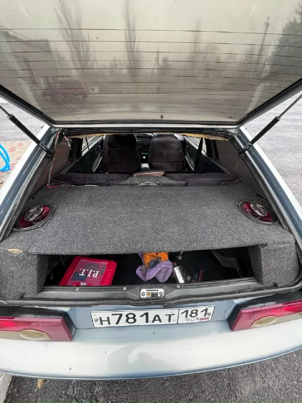 ✅автомобиль: ваз 2113 ✅год: 2005 ✅пробег: 145000 ✅объем: 1.5 ✅цена: 220000 ✅контакты: 89490386929 89832541311 (телеграмм) осмотр макеевка владею третий год мотор 1.5 чувствует себя отлично коробка включается без хруста новое сцепление, привода стоит кородкоходная кулиса переключения передач новая ходовка вкруг (стойки, шаровые, опорные подшипники, ступичные подшипники) задняя подвеска поднята стульчиками примерно на 20мм новый радиатор охлаждения с новым расширительным бочком стоит хорошая музыка электро стеклоподъемники работают новая резина (липучка) r14 обувал сразу на новые штампы печка греет хорошо есть небольшие косяки по кузову годы берут свое, без дыр пороги целые домкратить есть за что) рассмотрю обмен 📞 звоните: +7(949)0386929 - фотография - 7