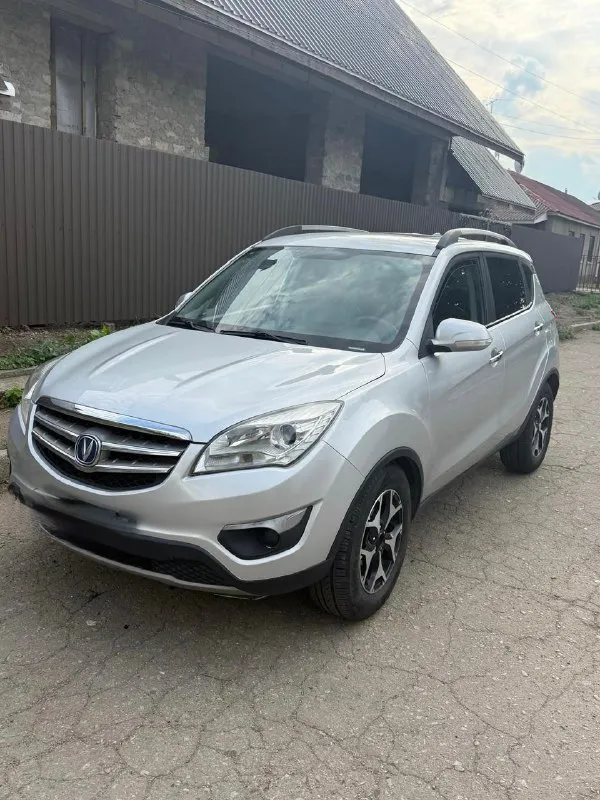 Продам changan cs 35 2014г. (японский классический автомат) 1,6 бензин пробег 140 000 км без дтп двигатель работает ровно, масло, фильтра поменяны. коробка работает в штатном режиме. просторный, высокий и комфортный автомобиль. максимальная комплектация! - парктроники - мультимедиа - кожаный салон и многое другое цена 850 000 рублей. торг! более подробно отвечу по телефону +7 (949) 716-21-73 📞 звоните: +7(949)7162173 - фотография - 2