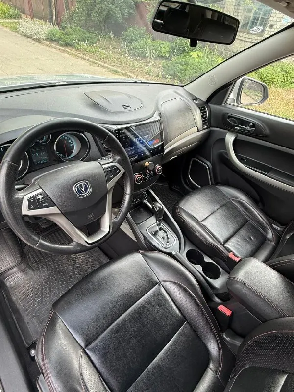 Продам changan cs 35 2014г. (японский классический автомат) 1,6 бензин пробег 140 000 км без дтп двигатель работает ровно, масло, фильтра поменяны. коробка работает в штатном режиме. просторный, высокий и комфортный автомобиль. максимальная комплектация! - парктроники - мультимедиа - кожаный салон и многое другое цена 850 000 рублей. торг! более подробно отвечу по телефону +7 (949) 716-21-73 📞 звоните: +7(949)7162173 - фотография - 3