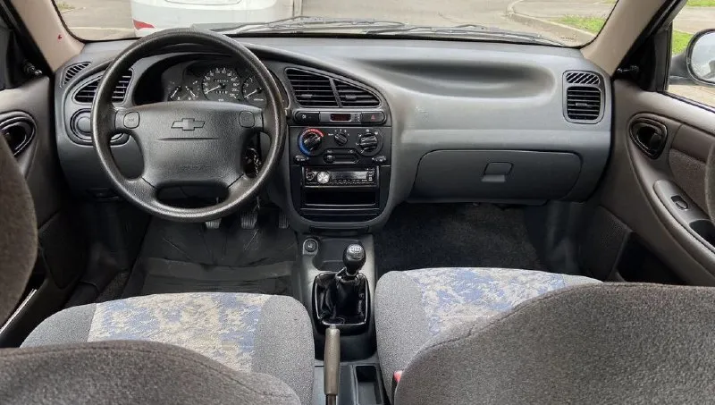 Продам ! ланос - chevrolet 1.5 дв. год 2008 / пробег 157 родного ! есть гур-кондей _ подушка безопасности электро _подемники / сигналка центральный замок, 2 ключа _есть газовое оборудывание евро 4 / лежит в гараже кому нада от дам )! резина зима проктически новая / машина реально уходина геометрия вся родная - любые проверки / в семье 4 года не когда не подводила в любое время года! цена 345 руб ( +79496585210) телеграм на 📞 звоните: +7(949)6585210 - фотография - 4