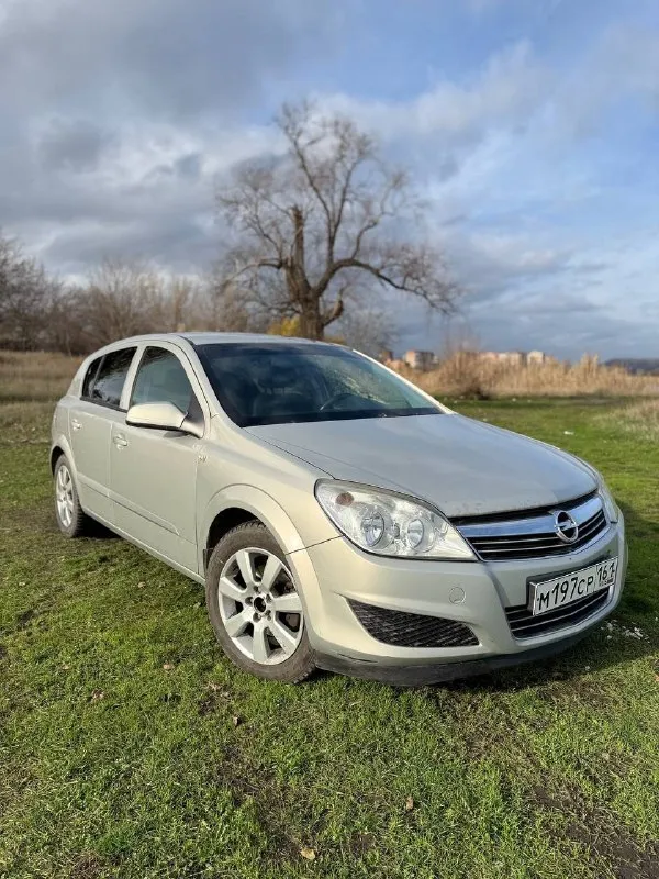 Продам opel астра н, 2007 года, пробег 301000 реальный не отмотан! объем двигателя 1.8. два хозяина... - фотография