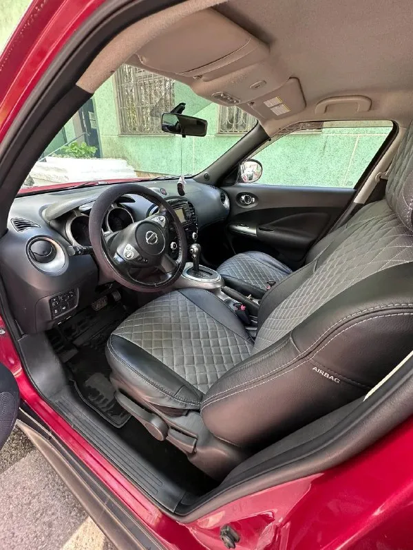 Продам nissan juke 2012 год 1,6. отличная машина, легко управлять. 159000 км пробега. я владелец, полное переоформление в мрэо. и вариатор обслуживаются вовремя - работают идеально. за время эксплуатации автомобиля не произошло ни одного дтп. богатая комплектация: климат -контроль, подогрев сидений, подогрев зеркал, ухоженный салон. состояние идеальное. два комплекта резины, два ключа. цена 1м 200 тысяч рублей. +79493644129 территориально в горловке, сможем привезти на осмотр в другой город. 📲 tg: @dariapeeva 📞 звоните: +7(949)3644129 - фотография - 9