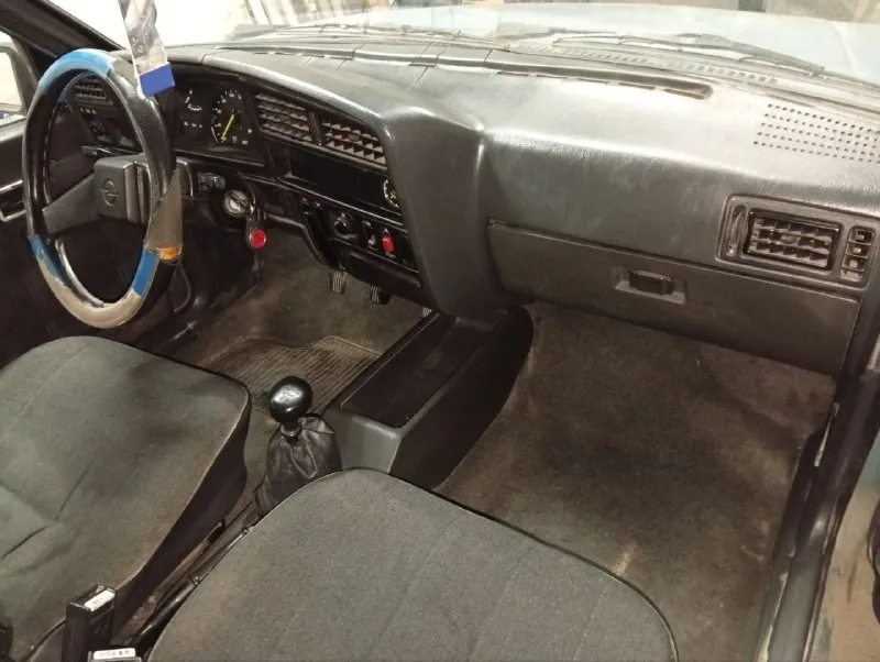 Продам opel аскона 55т рублей (торг )на ходу, не гнилой хозяин в мариуполе возможно переоформление +... - фотография