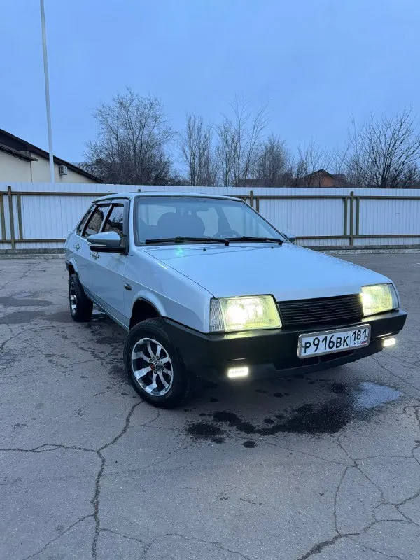 Ваз 21099-инжектор,2005г газ-бензин, пропан-вписан цена 350 тыс. руб. торг двигатель не дымит, не тр... - фотография