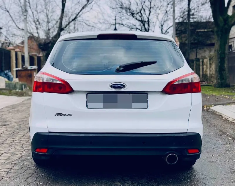 Продам автомобиль ford focus 3 (рестайлинг) 2012год 2.0 бенз. автомобиль в отличном состоянии(сел и поехал). работает отлично масло не есть, не дымит, не троит. коробка работает ровно без тычков и пинков. побег 215.ооокм. кузов в отличном состоянии без рыжиков и ржавчин. по ходовой нареканий нет. автомобиль полностью обслужен. цена:65о. ооо₽ торг уместен. проверка на любом вашем сто. возможен обмен. 📞+7 949 531-23-51📞 📞 звоните: +7(949)5312351 - фотография - 5