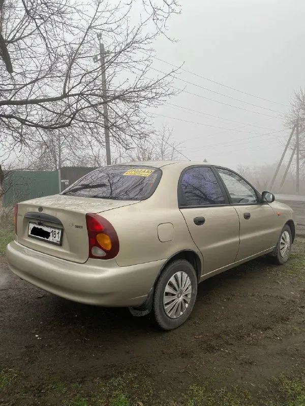 Продам машину daewoo lanos 2011 года выпуска, пробег: 144 тыс. км, на постоянном 181регионе, полное переоформление в мрэо от собственника без проблем! 2 хозяина в птс. машина в достойном состоянии, кузов без гнилы и ржавчины, днище в заводском состоянии, по технической части ничего делать не нужно, двигатель 1.5 опелевский, работает отлично! по электрике всё работает, коробка переключается мягко, ходовая часть не стучит, на данный момент авто вложений не требует! комплектации: кондиционер, стеклоподъёмники, гидроусилитель руля, обогрев заднего стекла, центральный замок, хорошая музыка с 2-х диновой магнитолой, камера заднего вида, зеркало видеорегистратор. резина зимняя. цена 320 тысяч рублей с торгом. осмотр в городе перевальск / алчевск, телефон +79591641613 (лугаком), +79590143378 miranda 📞 звоните: +7(959)1641613 - фотография - 3