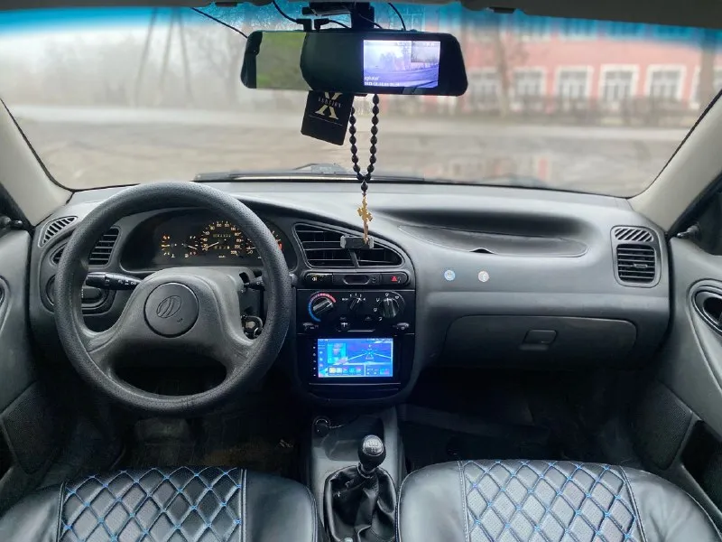 Продам машину daewoo lanos 2011 года выпуска, пробег: 144 тыс. км, на постоянном 181регионе, полное переоформление в мрэо от собственника без проблем! 2 хозяина в птс. машина в достойном состоянии, кузов без гнилы и ржавчины, днище в заводском состоянии, по технической части ничего делать не нужно, двигатель 1.5 опелевский, работает отлично! по электрике всё работает, коробка переключается мягко, ходовая часть не стучит, на данный момент авто вложений не требует! комплектации: кондиционер, стеклоподъёмники, гидроусилитель руля, обогрев заднего стекла, центральный замок, хорошая музыка с 2-х диновой магнитолой, камера заднего вида, зеркало видеорегистратор. резина зимняя. цена 320 тысяч рублей с торгом. осмотр в городе перевальск / алчевск, телефон +79591641613 (лугаком), +79590143378 miranda 📞 звоните: +7(959)1641613 - фотография - 7