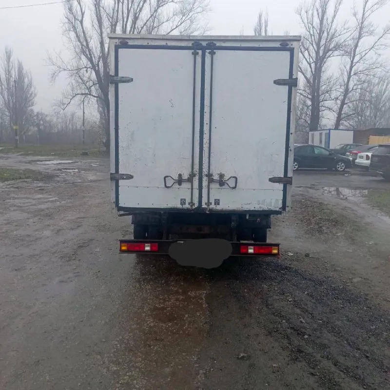 В продаже газель 3302. (бизнес) с гидроусилителем руля! 2013гв. пробег 110 000км. газ/бензин. (вписан в птс) в родной краске. не гнилая. рама целая. не варилась. двигатель 2.9 только после капиталки!!!! по салону чистая и ухоженная! новая резина! новый пластиковый капот! новый аккумулятор! также заменены шкворня! на данный момент не требует никаких вложений. документы в порядке. юридически чистая. автомобиль в донецке (кировский район) цена 920 000р. торг возле автомобиля. +79491452569 вадим. - фотография - 2