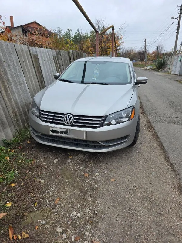 Volkswagen passat b 7 usa 2013 года комплектация se кпп автоматическая; двигатель 2,5 бензин/газ впи... - фотография