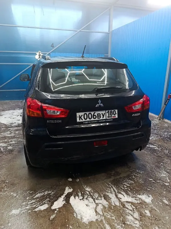 Mitsubishi asx🔴 японский кроссовер 2⃣0⃣1⃣3⃣с механической коробкой передач, передний привод, двигатель 1,6 л. , 116 л/с. оригинальный пробег 203455 ✅ комплектация: стеклоподъемники передние и задние, электро-регулировка зеркал, обогрев сидений, литые легкосплавные диски на зимней шиповоной резине. надежный и экономичный автомобиль для повседневной езды. расход от 6 л100 км круиз контроль, секретка для угона авто, мультимедийный экран, хорошая мультимедийная акустика. состояние на 4+ ходовая в круг новая, двигатель без нареканий, коробка без проблем. по кузову нужно приложить руки, машина после арт-обстрела, важные части кузова были заменены, нужно покрасить. по электрике все работает, кроме ремней безопасности, их нужно разблокировать, и заменить одну подушку безопасности, последствия обстрела. все косяки покажем, расскажем, ничего не скрываем. на просмотры в соседние города не катаюсь. продажа в городе донецк. цена:950 000 + торг так же возможен обмен в обе стороны. телефон для связи: +79494835279 - фотография - 8