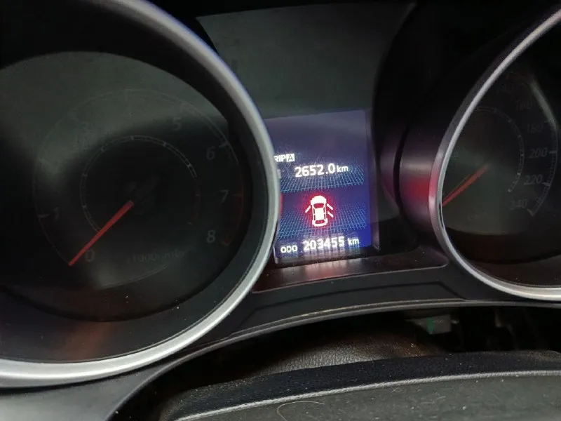 Mitsubishi asx🔴 японский кроссовер 2⃣0⃣1⃣3⃣с механической коробкой передач, передний привод, двигатель 1,6 л. , 116 л/с. оригинальный пробег 203455 ✅ комплектация: стеклоподъемники передние и задние, электро-регулировка зеркал, обогрев сидений, литые легкосплавные диски на зимней шиповоной резине. надежный и экономичный автомобиль для повседневной езды. расход от 6 л100 км круиз контроль, секретка для угона авто, мультимедийный экран, хорошая мультимедийная акустика. состояние на 4+ ходовая в круг новая, двигатель без нареканий, коробка без проблем. по кузову нужно приложить руки, машина после арт-обстрела, важные части кузова были заменены, нужно покрасить. по электрике все работает, кроме ремней безопасности, их нужно разблокировать, и заменить одну подушку безопасности, последствия обстрела. все косяки покажем, расскажем, ничего не скрываем. на просмотры в соседние города не катаюсь. продажа в городе донецк. цена:950 000 + торг так же возможен обмен в обе стороны. телефон для связи: +79494835279 - фотография - 9