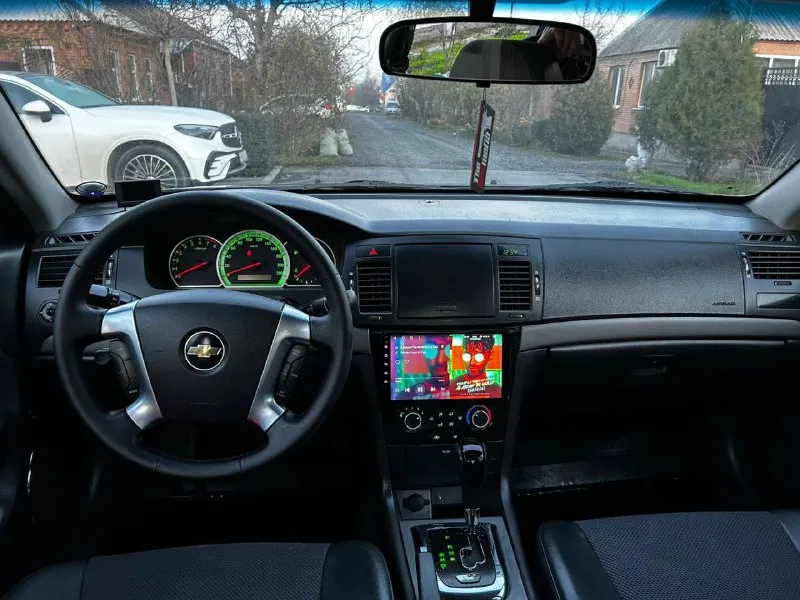 Продам шевролет эпику 2010 год 2.л полноценный автомат пробег 142 000 реальный подтвержденный автотекой машина в идеальном состоянии без единого дтп вся автотека зеленая все стекла заводские машина без рыжиков без ржавчины выглядит достойно двигатель коробка хадовая вся в идеальном состоянии машина без вложений по электрике работает абсолютно все каждая кнопка в том числе климат остальная информация по телефону цена 770.. т.. +7 949 493 25 03.. .+ 7 903 470 50 67 - фотография - 7