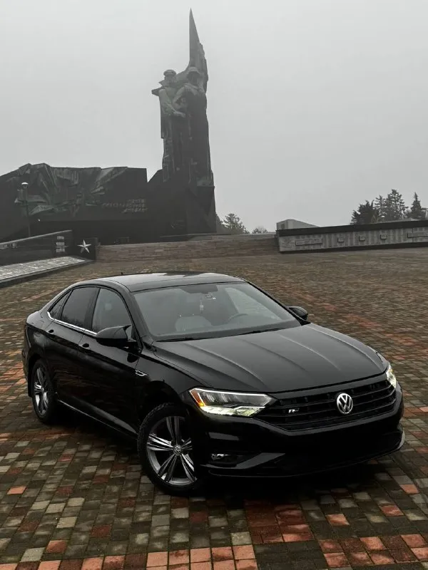 В продаже volkswagen jetta r-line 2020 года выпуска автомобиль в оригинальном r-line обвесе в очень... - фотография