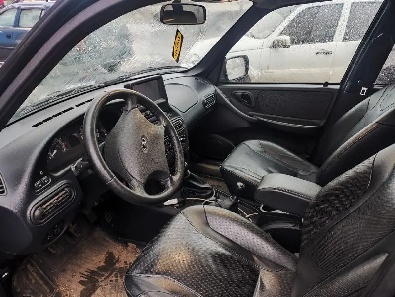 Днр цена - 1.050.000₽ телефон +7949-346-97-08 марка - нива тревел год выпуска - 2023 привод - полный пробег - 64000 км # - работает идеально без задиров! без каких либо звуков и шумов, как на холодную так и на горячую! коробка - работает идеально! автомобиль полностью обслужен! комплектации богатая - заводской большой монитор с навигацией и bluetooth. подогрев передних сидений. кожаный салон. круиз контроль. заводские диски r 16. электро-подогрев лобового стекла. подогрев зеркал. камера заднего вида. музыка. регулировка водительского сидения по высоте и поясничного отдела. кондиционер. авс. 2 комплекта резины. звоните в любое время, если не доступен звоните еще раз связь плохая! 📞 +7(949)346-97-08 📲 tg: сергей 📞 +7(949)3469708 📲 tg: сергей 📞 звоните: +7(949)3469708 - фотография - 4