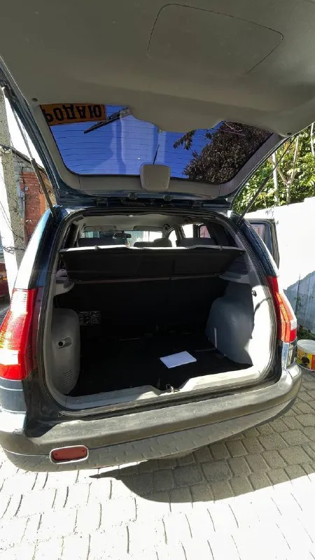 Отличный вариант для семьи! hyundai matrix · полная комплектация: 4 электростеклоподъемника, электропривод зеркал. кондеционер · отличное техническое состояние: все жидкости и расходники заменены. авто полностью обслужено и готово к поездке. сел и поехал! · чистые документы: птс и стс продажа от собственника •кузов в отличном состоянии. общая информация: · год выпуска: 2008 · объем двигателя: 1.6 л · кпп: механика · пробег: 220 · цена: 540 000 руб. / возможен обоснованный торг автомобиль находится в г. мариуполь. звоните, чтобы посмотреть машину и договориться о встрече: станислав +7 993 359-74-36 +7 949 729-89-81 📲 tg: @nik_to7 📞 звоните: +7(949)7298981 - фотография - 8