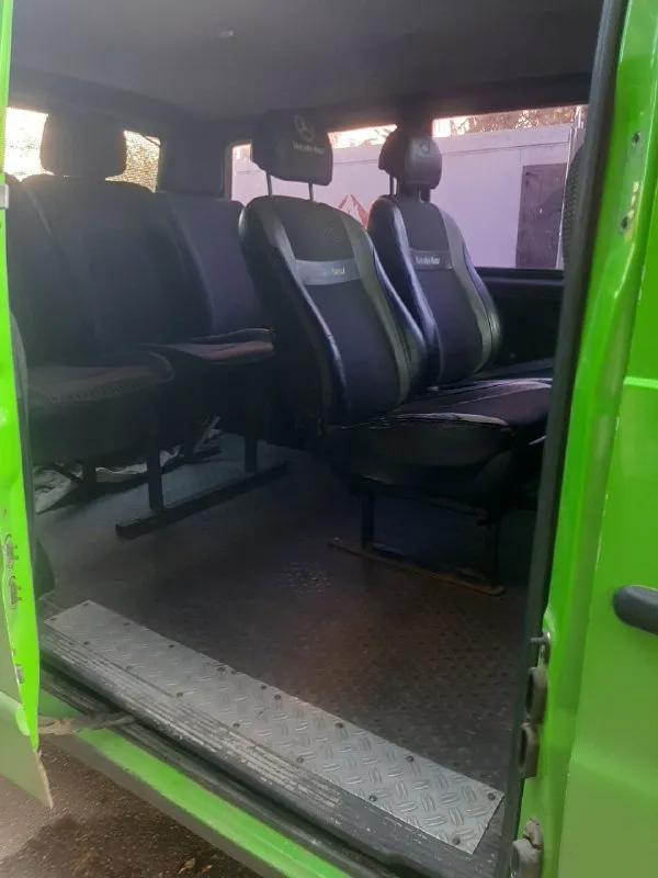 Продам mercedes vito 1998г 2,3д без турбины на полном ходу, по документам 7+1 пасажир с переоформление двигатель после ремонта, по кузову есть коррозия 520тыс. р т +79495226280 📲 tg: александр 📞 звоните: +7(949)5226280 - фотография - 5