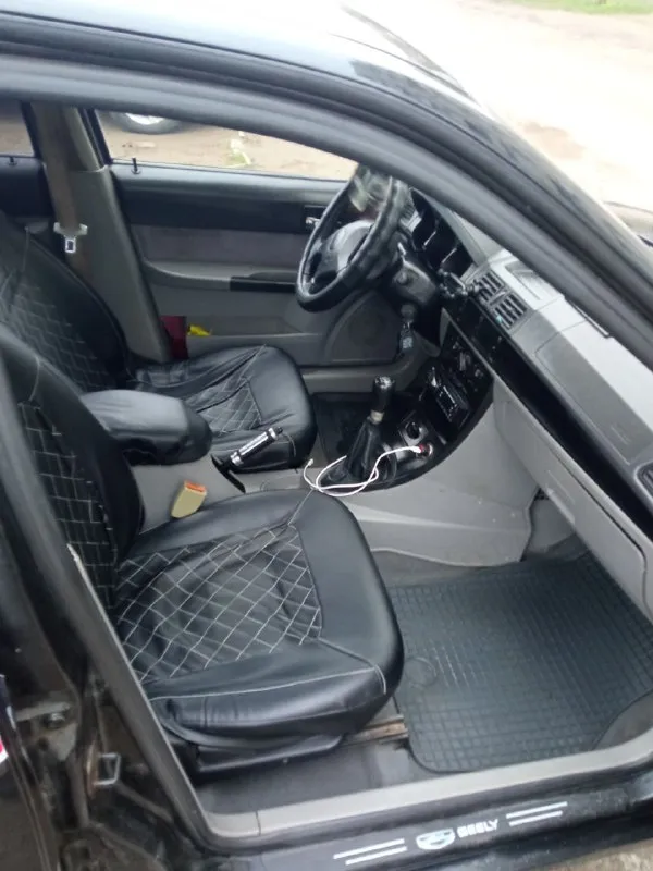 Продам брендовую geely ск 2008 года, для работы в службе такси. машина полностью обслужина, не требует затрат. хорошая ходовая, новая зимняя резина, новый акб, метро масло не берёт, стоит газ евро 4. ухоженный салон, стеклоподъёмники, гидроусилитель руля, кондиционер. вопросы в лс или по номеру телефона +79496148340 📲 tg: иван 📞 звоните: +7(949)6148340 - фотография - 4