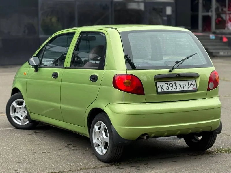 ❗❗❗ срочная продажа авто внимание коробка автомат в продаже ⚡⚡⚡daewo matiz⚡⚡⚡ машина в идеальном состоянии просто 💥💨💯 объем 0.8 кпп автомат полностью исправная ходовая авто без вложений в идеальном состоянии ни гнили ни ржи и без намёков на это авто 2005 года хорошая комплектация салон аккуратный и опрятный все что должно работать работает электростеклоподъемники обогрев заднего стекла хорошая магнитола гур кондиционер работает пробег 128.000 родной двигатель шепчет 🫀 звонить по номеру +79514997205 +79495608789 цена 355.000 в комплекте с зимней резиной город донецк хороший торг реальным покупателям полное переоформление в мрэо связь тг, ватсап +79495608789 +79514997205 📞 звоните: +7(949)5608789 - фотография - 4