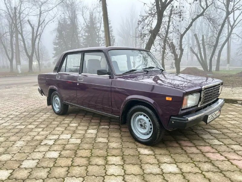 Срочно ‼️ продаю свою ваз 2107. год 2004 пробег 62 тысячи топливо ⛽️ бензин 1 хозяин с автосалона до... - фотография