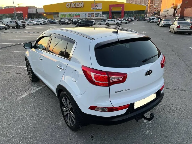 Kia sportage продам kia sportag premium год: 2011 тип кпп: автоматическая пробег: 157.000 комплектация максимальная! привод полный # -2.0 бензин стекла все родные ! продам свой личный автомобиль в отличнейшем состоянии, авто обслужена для себя! все ключи, брелки все комплектное ! установлен авто запуск ! 2 комплекта резины зима лето ! согласен на любые проверки комплектация самая полная для данного автомобиля вплоть до авто парковки понарамы и штатного ксенона, обслужена полностью, масла фильтра все поменяно 2т. с км назад полный привод в новом состоянии. много писать что делал и какая комплектация! местный учет 180! доки все оригинал территориально нахожусь г. донецк цена: 1.450.000.торг +79495905326 📲 tg: sss$ 📞 +7(949)5905326 📲 tg: sss$ 📞 звоните: +7(949)5905326 - фотография - 6